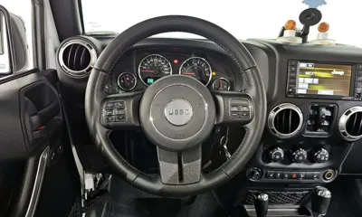 Jeep Wrangler 2017, 52188 км, за 22408.79 USD - фото 13