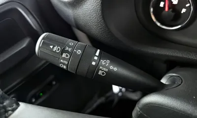 Jeep Wrangler 2017, 52188 км, за 22408.79 USD - фото 18