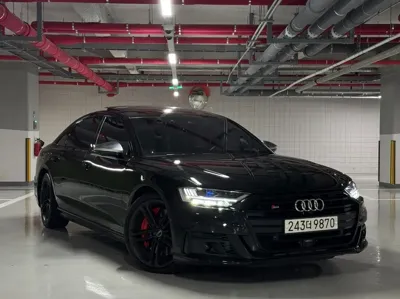 Audi S8