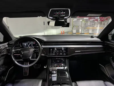Audi S8