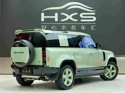 Land Rover Defender 2023, 17000 км, за 95348.36 USD