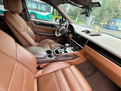 Porsche Cayenne Hybrid 2022, 59000 км, за 55695.48 USD - фото 12