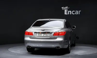 Hyundai Genesis 2008, 211399 км, за 1904.89 USD