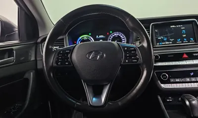 Hyundai Sonata 2018, 139681 км, за 6826.83 USD - фото 13