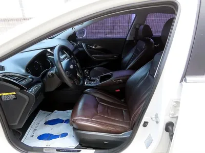 Hyundai Grandeur 2014, 166000 км, за 3708.04 USD