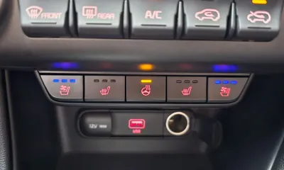 Kia Sportage 2019, 79810 км, за 10043.32 USD - фото 13