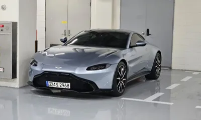 Astonmartin Vantage · 2020 год