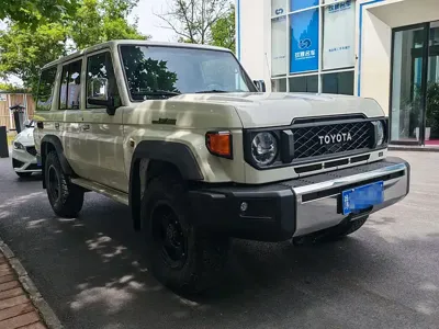 Toyota Land Cruiser 2025, 24800 км, за 93851.56 USD