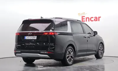 Kia Canival 2023, 108335 км, за 12994.86 USD