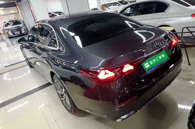 Mercedes-Benz E-Class 2025, 8400 км, за 58252 USD