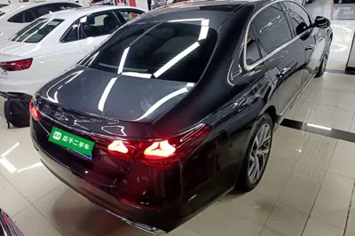 Mercedes-Benz E-Class 2025, 8400 км, за 58252 USD - фото 6