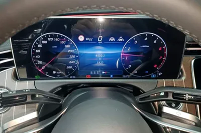 Mercedes-Benz E-Class 2025, 8400 км, за 58252 USD - фото 19