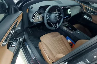 Mercedes-Benz E-Class 2025, 8400 км, за 58252 USD - фото 23