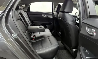 Kia K3 2020, 28438 км, за 10439.38 USD - фото 12
