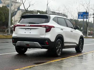 Kia Seltos 2023, 10000 км, за 15886.72 USD