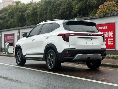 Kia Seltos 2023, 10000 км, за 16004.78 USD - фото 6