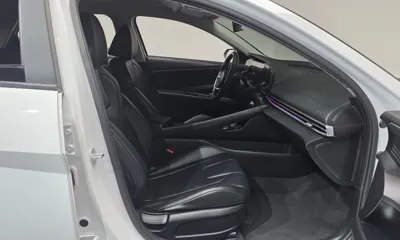 Hyundai Avante 2022, 66039 км, за 11074.92 USD - фото 11