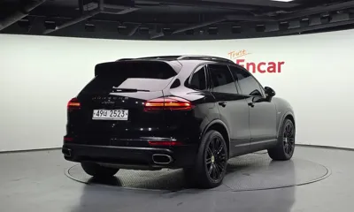 Porsche Cayenne 2017, 164749 км, за 21185.41 USD