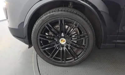 Porsche Cayenne 2017, 164749 км, за 21185.41 USD