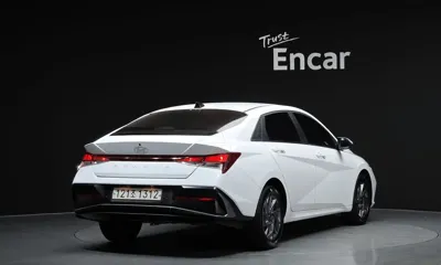 Hyundai Avante 2024, 53753 км, за 12365.17 USD