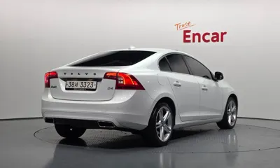 Volvo S60 2018, 133111 км, за 6012.55 USD
