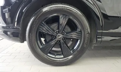 Audi Q4 e-tron 2022, 84336 км, за 22053.1 USD