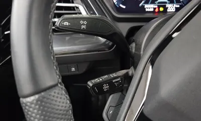 Audi Q4 e-tron 2022, 84336 км, за 22037.31 USD - фото 18