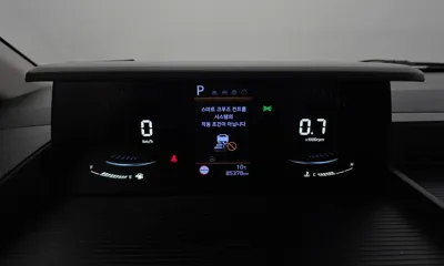 Hyundai Staria 2022, 85378 км, за 16895.27 USD - фото 8