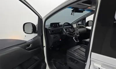 Hyundai Staria 2022, 85378 км, за 16895.27 USD - фото 10