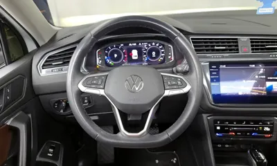 Volkswagen Tiguan 2023, 44123 км, за 21152.84 USD - фото 13