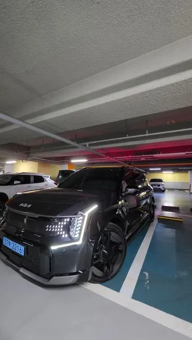 Kia EV9 · 2024 год