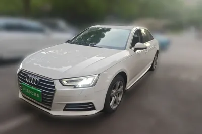 Audi A4L · 2018 год