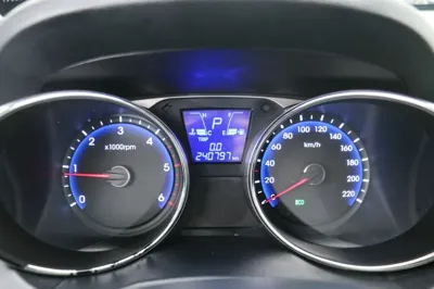 Hyundai Tucson 2013, 240797 км, за 2822.63 USD - фото 12
