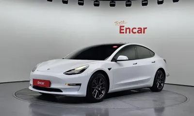 Tesla Model 3 · 2022 год