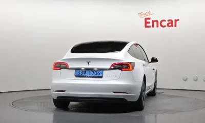 Tesla Model 3 2022, 57902 км, за 23565.71 USD