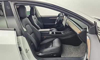 Tesla Model 3 2022, 57902 км, за 23387.63 USD - фото 26