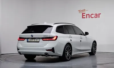 BMW 3-Series 2021, 91356 км, за 17549.65 USD