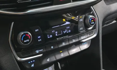 Hyundai Santafe 2019, 100236 км, за 16612.39 USD - фото 27