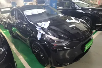 Tesla Model Y 2022, 66800 км, за 26946 USD