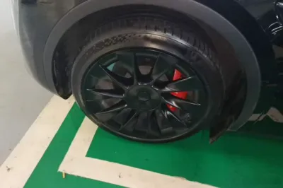 Tesla Model Y 2022, 66800 км, за 26946 USD - фото 10