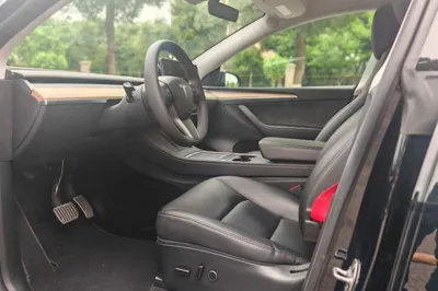 Tesla Model Y 2022, 66800 км, за 26946 USD - фото 24