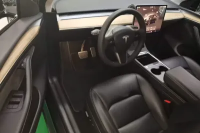 Tesla Model Y 2022, 66800 км, за 26946 USD - фото 25