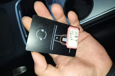 Tesla Model Y 2022, 66800 км, за 26946 USD - фото 36