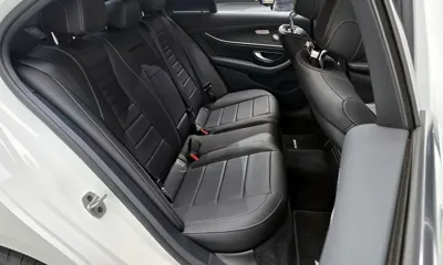 Mercedes-Benz E-Class 2023, 30395 км, за 38258.25 USD - фото 12