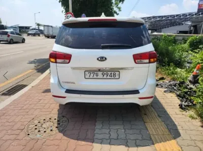 Kia Canival 2017, 182336 км, за 4594.98 USD