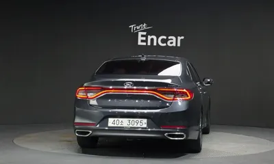 Hyundai Grandeur 2018, 73867 км, за 11583.52 USD