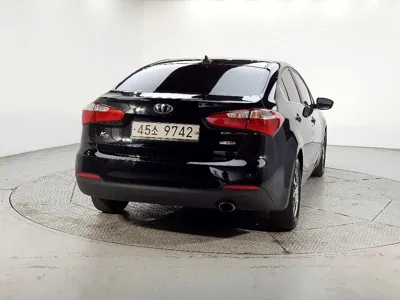 Kia K3 2015, 230924 км, за 1235.13 USD