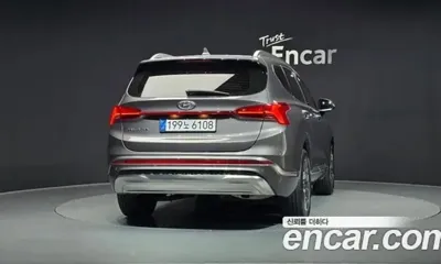 Hyundai Santafe 2022, 61682 км, за 21059.59 USD