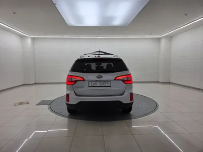 Kia Sorento 2014, 107277 км, за 5616.12 USD