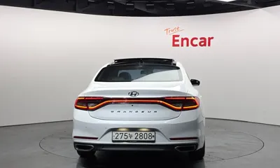 Hyundai Grandeur 2018, 103023 км, за 9446.26 USD